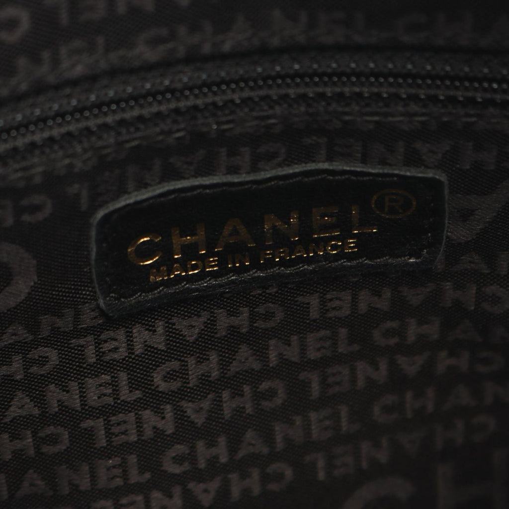 Chanel Tote Choco Bar Black Lambskin Bar CC Logo — view 4