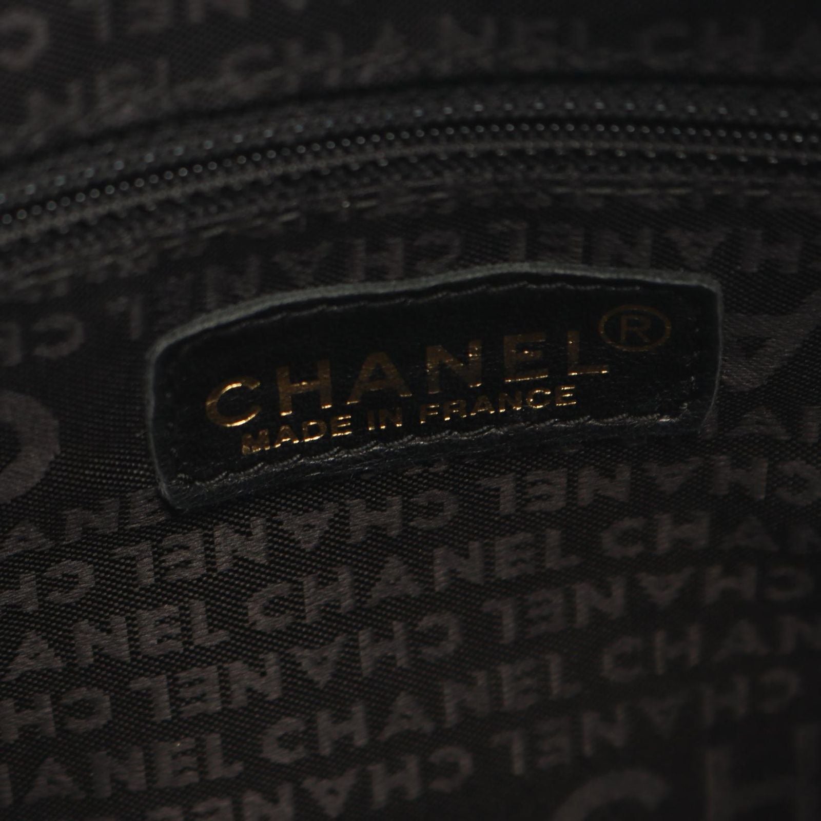 Chanel Tote Choco Bar Black Lambskin Bar CC Logo — view 4