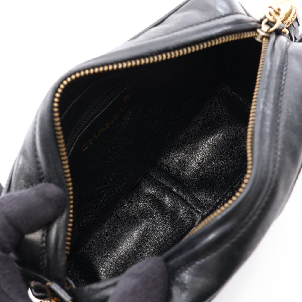 Chanel Shoulder Bag CC Logo Diamond Stitch Fringe Black Lambskin CC Mini Chain — view 3