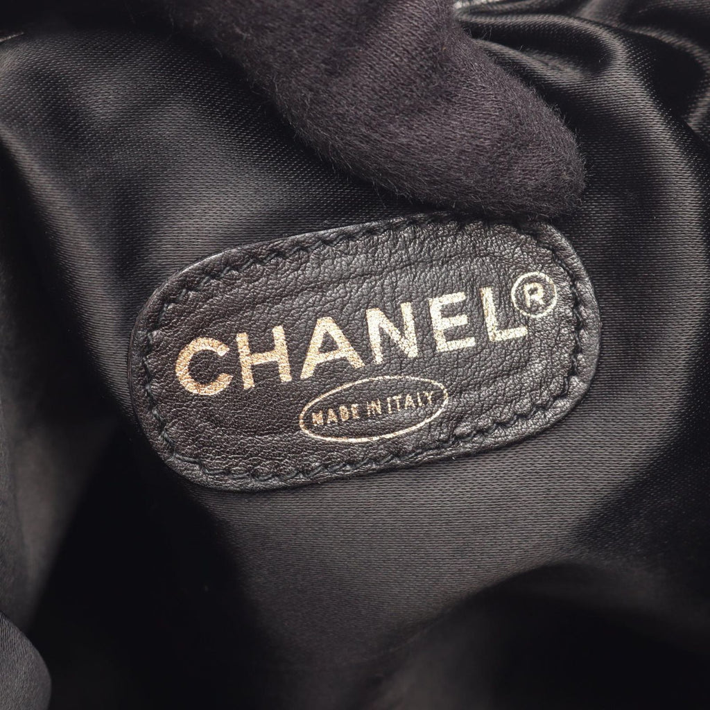 Chanel Shoulder Bag CC Logo Drawstring Black Lambskin CC Chain — view 4