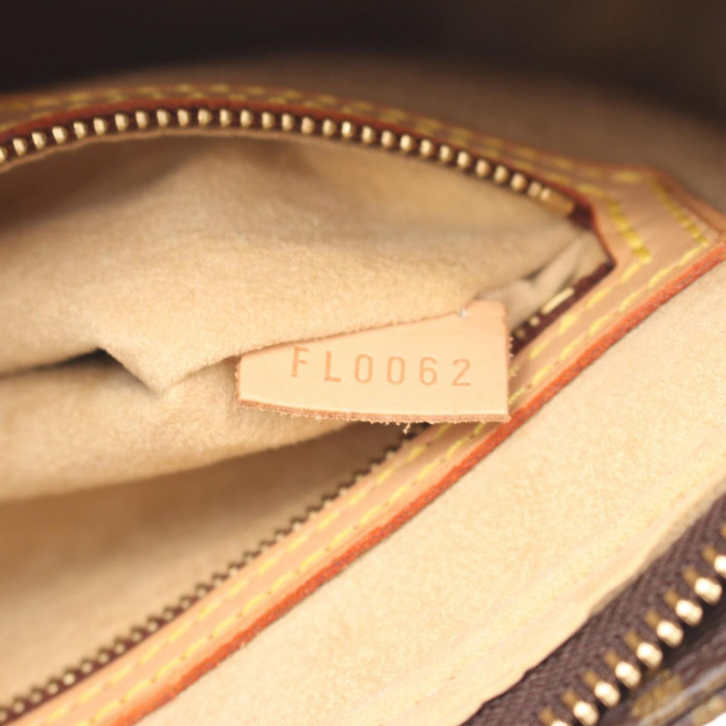 Louis Vuitton Shoulder Bag Looping MM Monogram Canvas Leather — view 5