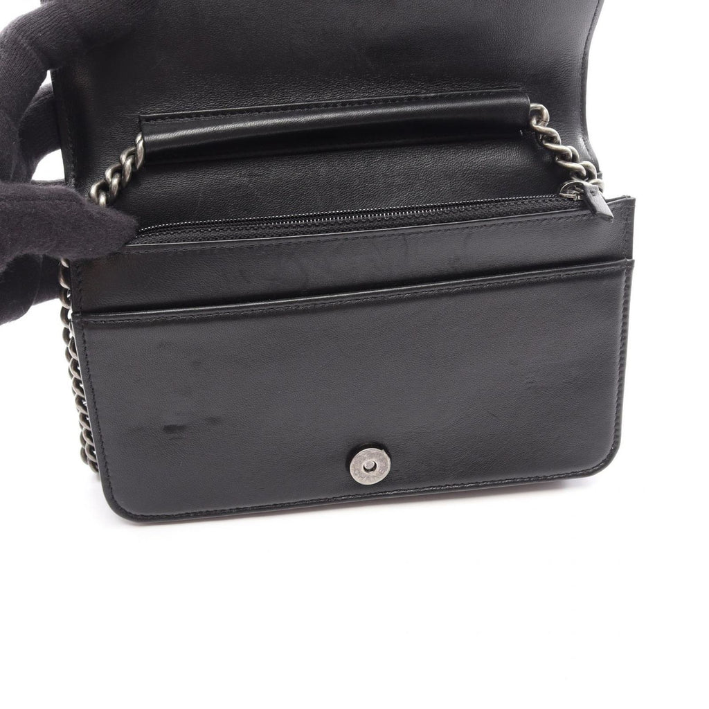 Chanel Shoulder Bag Boy Quilted Black Lambskin Boy Chain Wallet — view 4