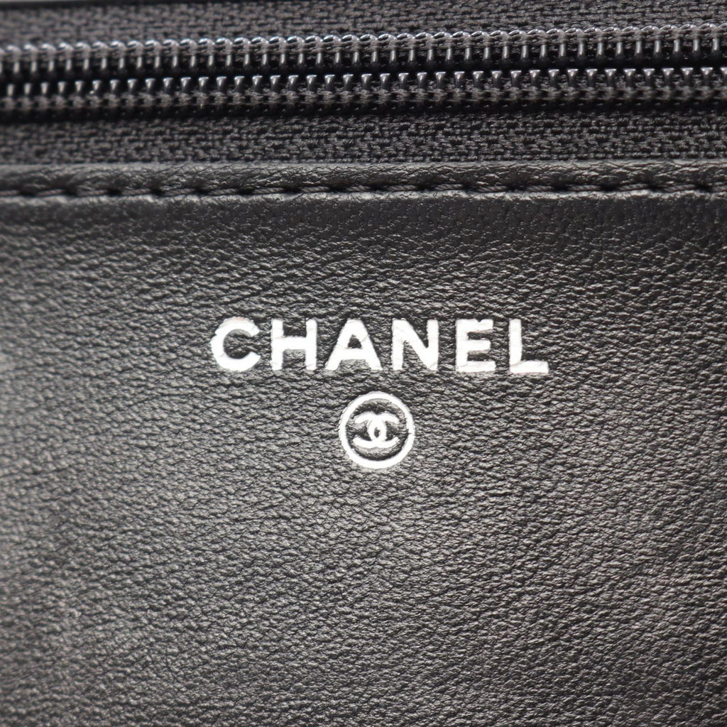 Chanel Shoulder Bag Boy Quilted Black Lambskin Boy Chain Wallet — view 5