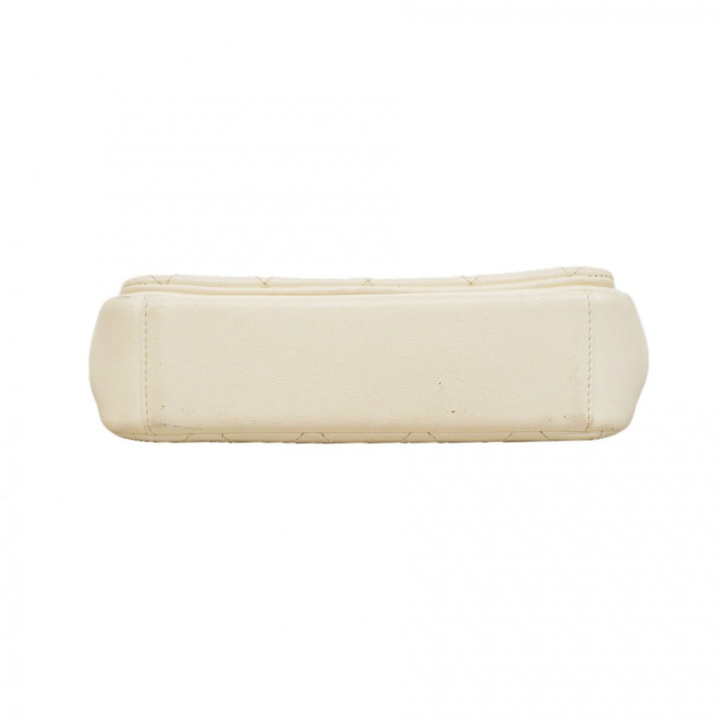 Chanel Shoulder Bag Quilted Leather White Gold — view 3