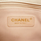 Chanel Shoulder Bag Quilted Leather White Gold — view 5