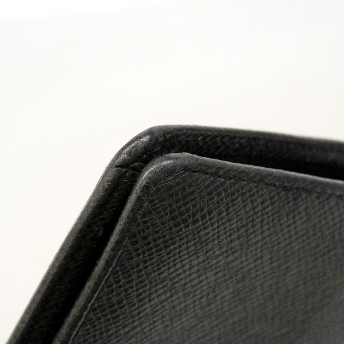 Louis Vuitton Wallet Taiga Portefeuille Brazza Ardoise — view 8