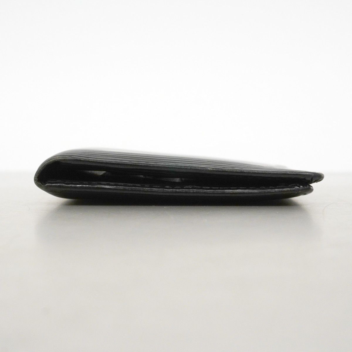 Louis Vuitton Wallet Epi Portobier 6 Cult Cles Noir — view 3