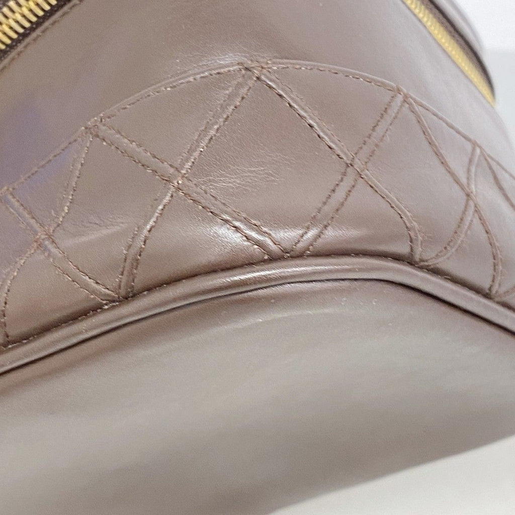 Chanel Pouch Bicolor Leather Brown Gold — view 6