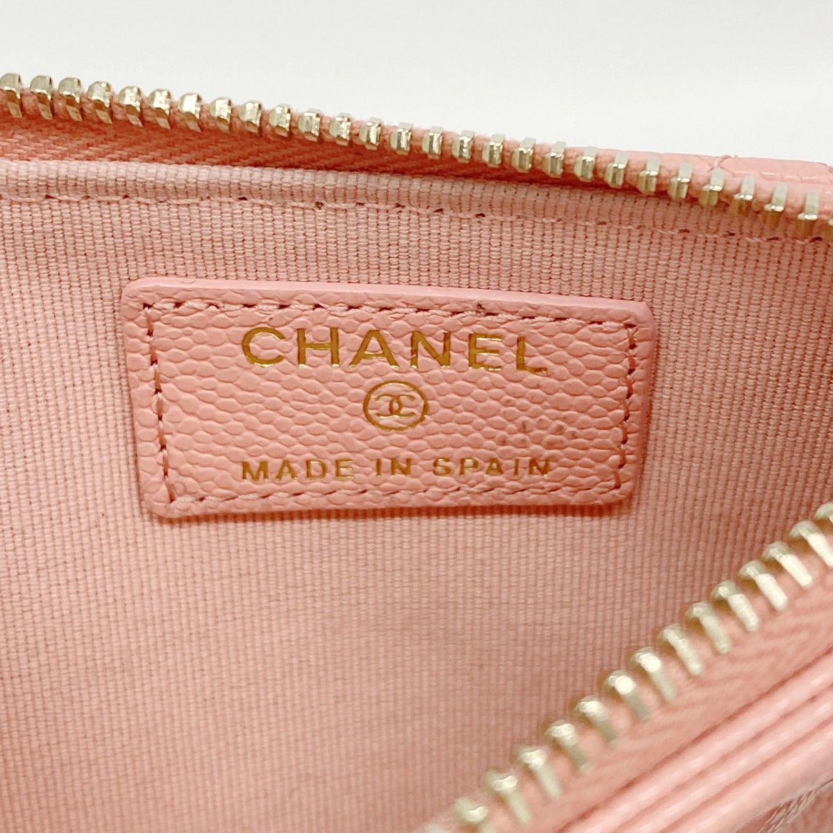 Chanel Coin Case Quilted Caviar Leather Salmon Pink Champagne Gold — view 4