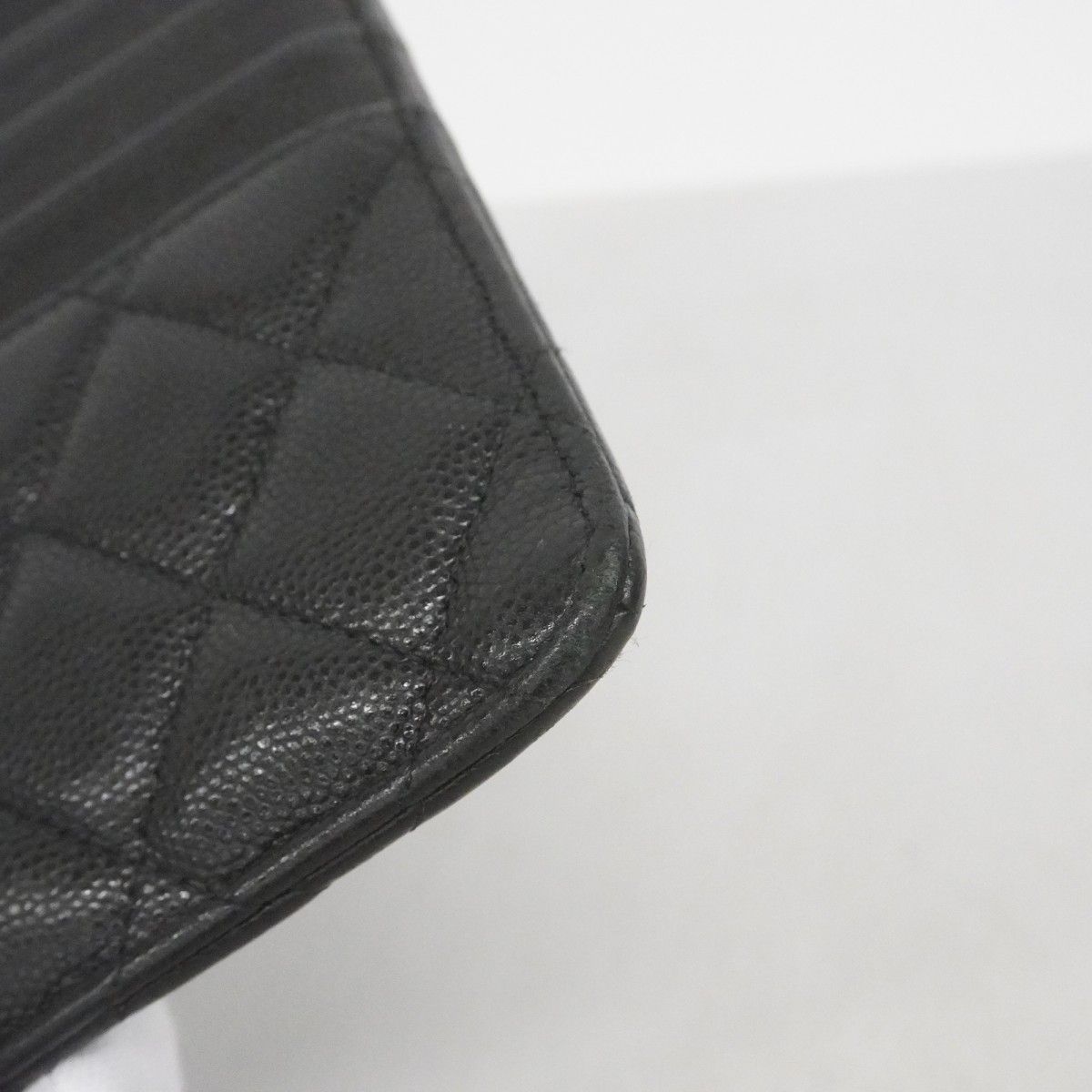 Chanel Wallet Quilted Caviar Leather Black Gold — view 5
