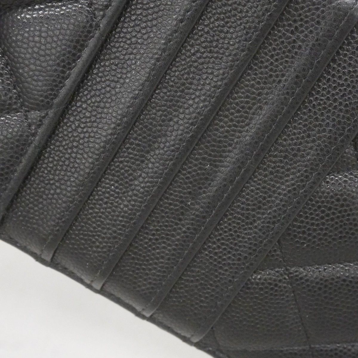 Chanel Wallet Quilted Caviar Leather Black Gold — view 8