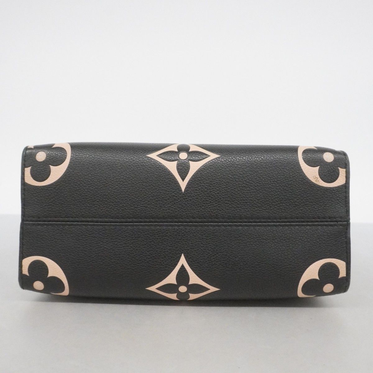 Louis Vuitton Handbag Monogram Empreinte Bicolor On The Go PM Black Beige 2-Way — view 3