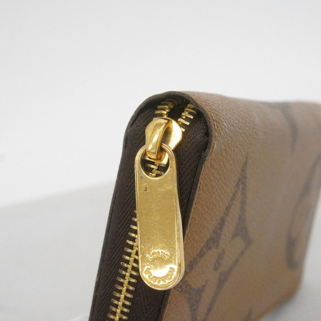 Louis Vuitton Wallet Monogram Giant Reverse Zippy Brown — view 8