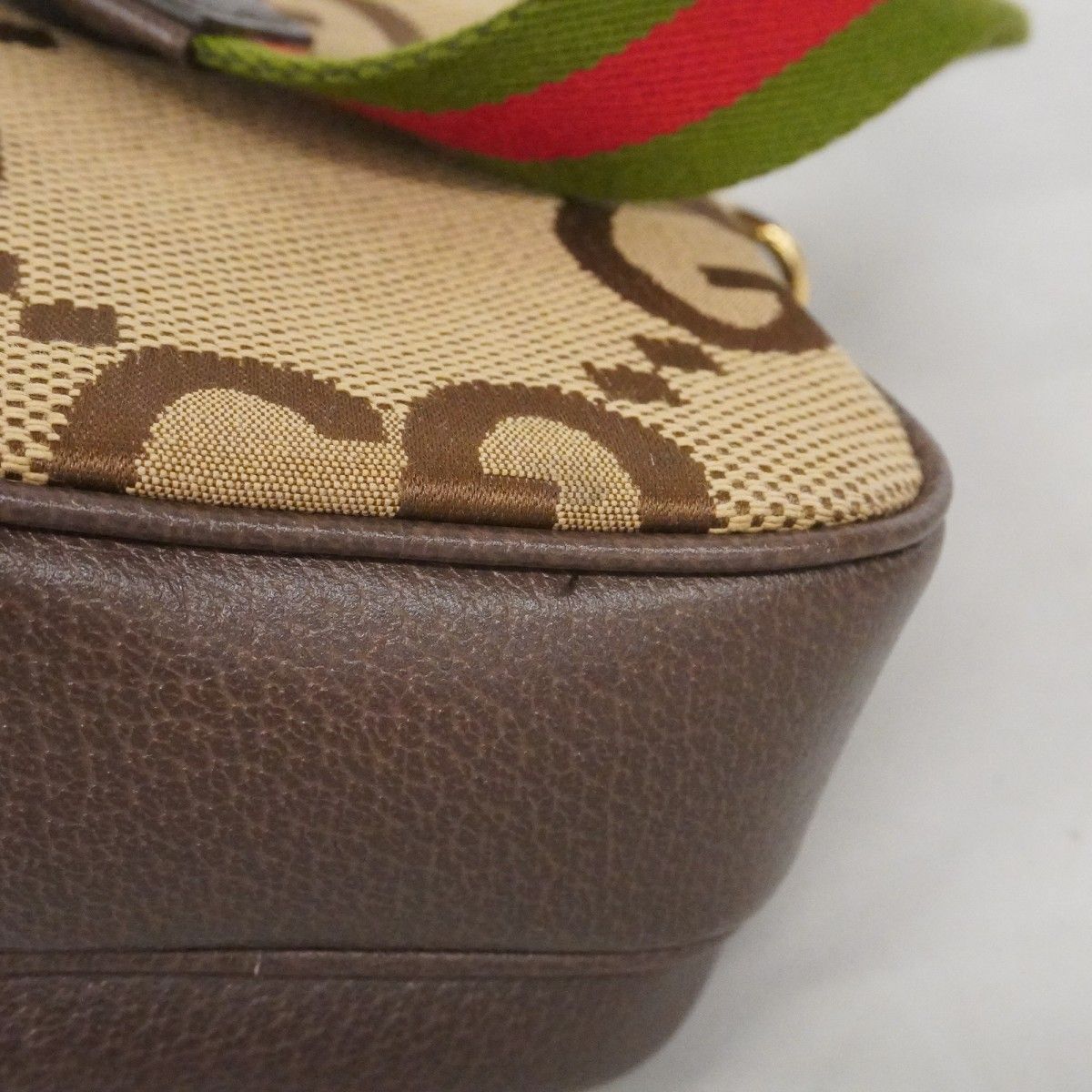 Gucci Shoulder Bag Sherry Line Jumbo GG Canvas Brown Gold — view 6
