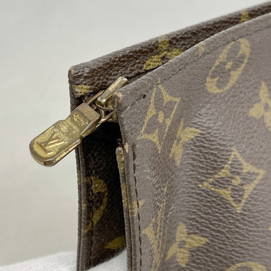 Louis Vuitton Pouch Monogram Toilette 19 Brown — view 7