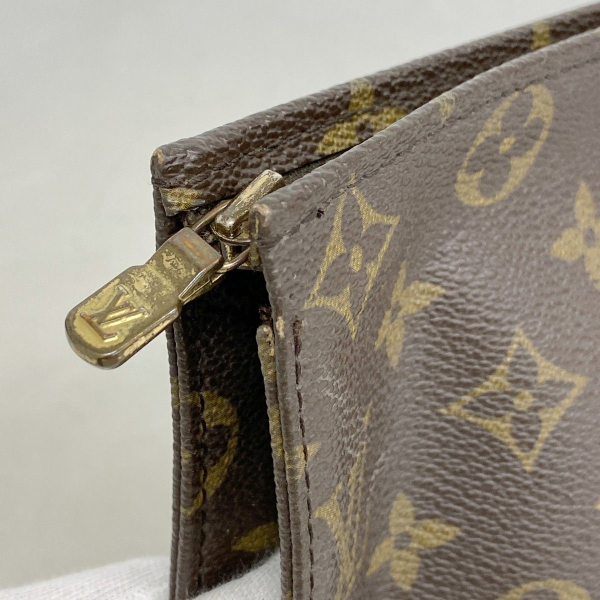 Louis Vuitton Pouch Monogram Toilette 19 Brown — view 7
