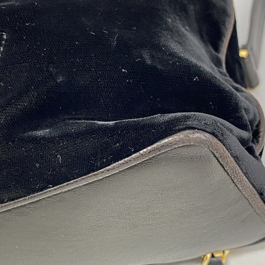 Chanel Backpack Velour Black Gold — view 6
