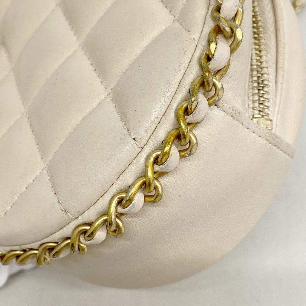 Chanel Shoulder Bag Quilted Lambskin Beige Gold — view 9