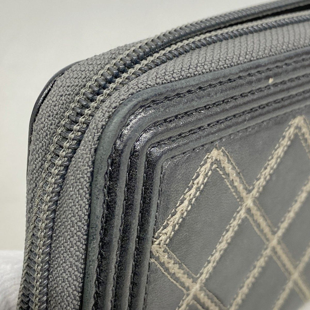 Chanel Wallet Boy Leather Black Gold — view 6