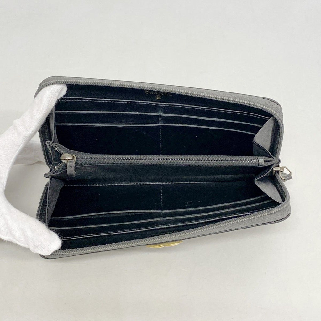 Chanel Wallet Boy Leather Black Gold — view 3