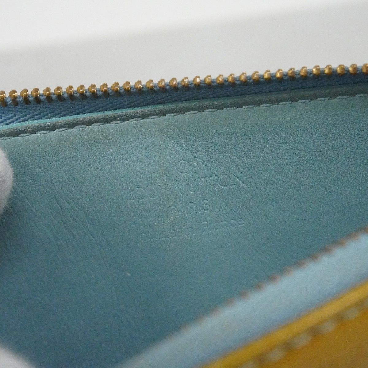 Louis Vuitton Handbag Vernis Lexington Baby Blue — view 5