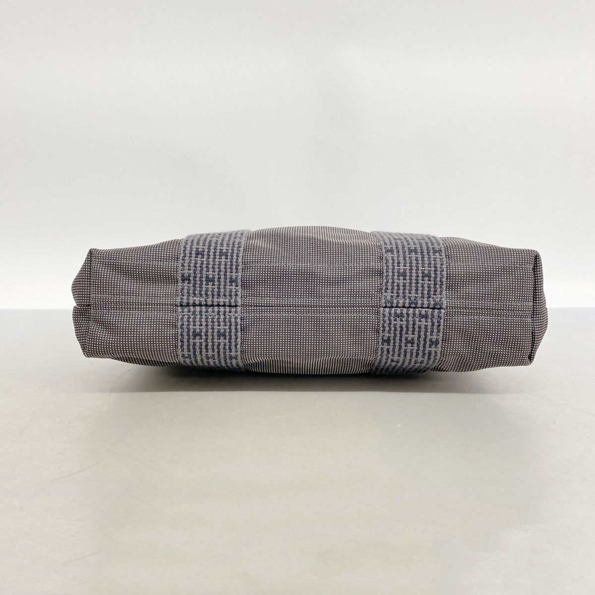 Hermes Tote Her Line Cabas Canvas Gray Silver — view 3