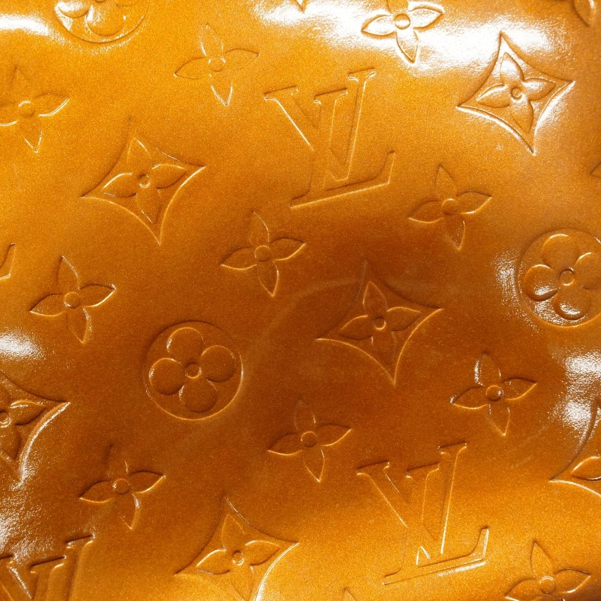 Louis Vuitton Tote Vernis Houston Blanc — view 8
