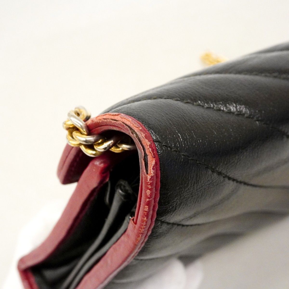 Gucci Shoulder Wallet GG Marmont Leather Black Gold — view 7