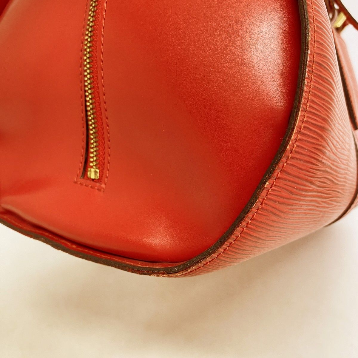 Louis Vuitton Shoulder Bag Epi Solferino 45 Castilian — view 7