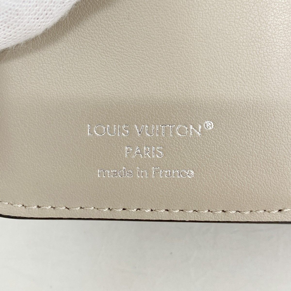 Louis Vuitton Wallet Mahina Portefeuille Clair Galle — view 4