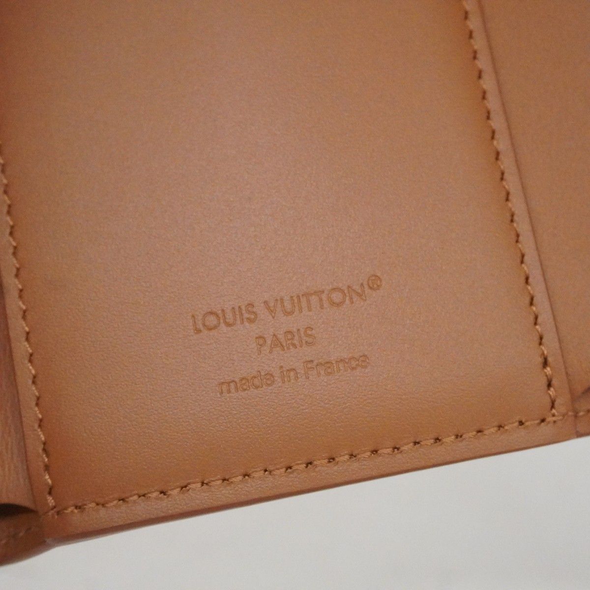 Louis Vuitton Trifold Wallet LV Aerogram Victor — view 4