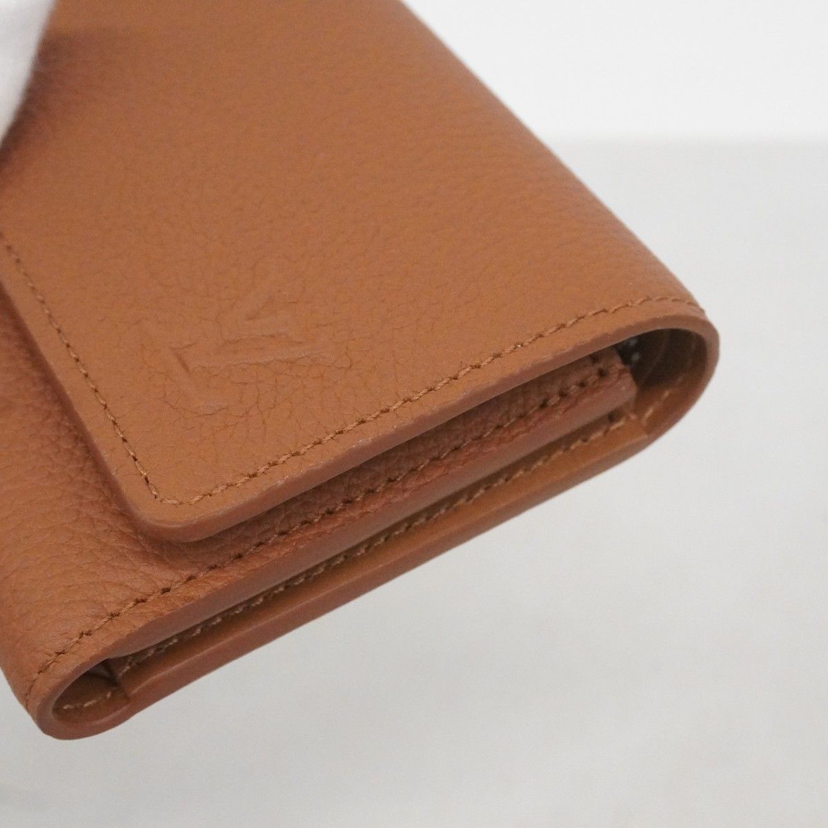 Louis Vuitton Trifold Wallet LV Aerogram Victor — view 6