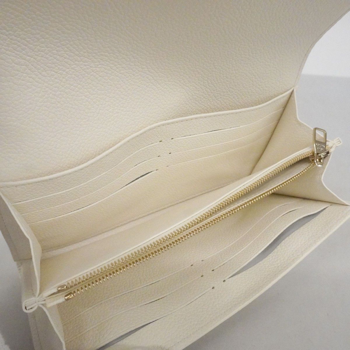 Louis Vuitton Wallet Sweet Escape Collection Portefeuille Sarah Green Milky — view 3