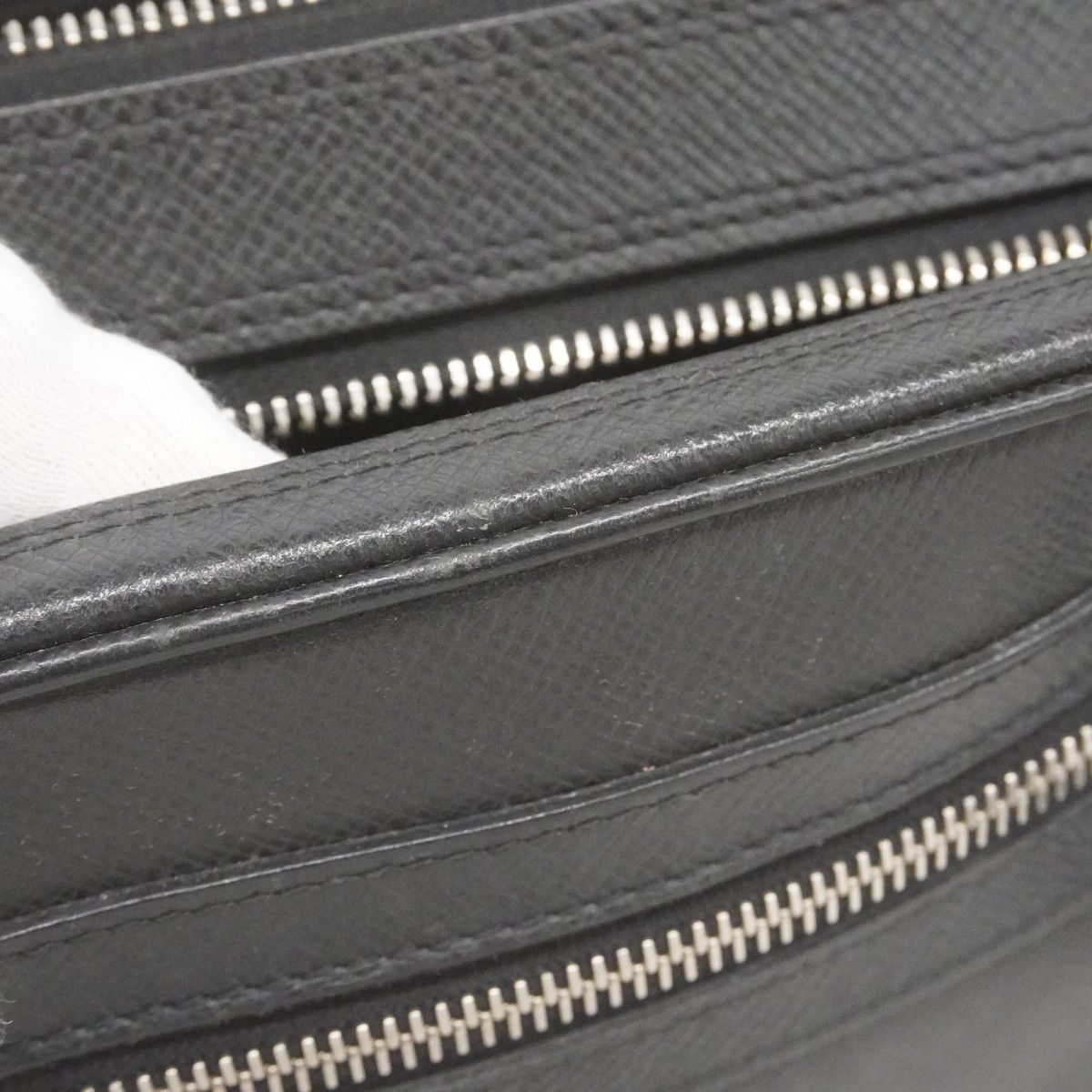 Louis Vuitton Clutch Taiga Pavel Ardoise — view 6