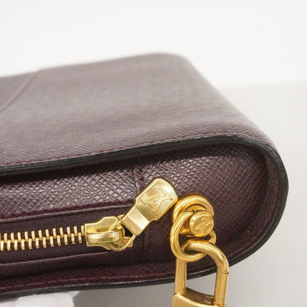 Louis Vuitton Clutch Taiga Baikal Acajou — view 7