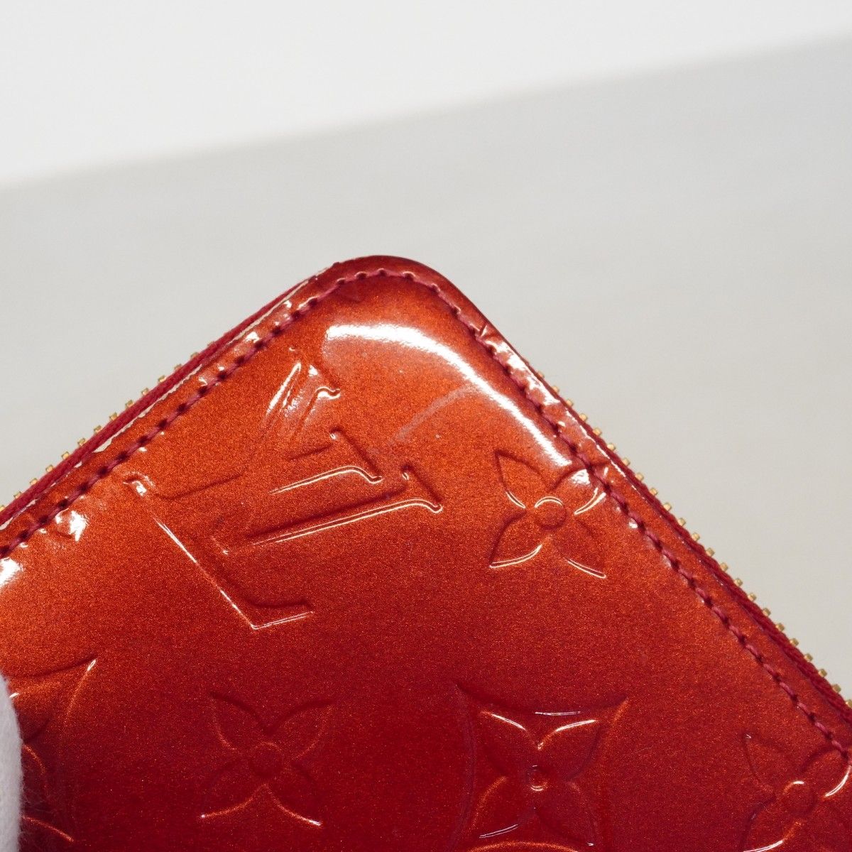 Louis Vuitton Wallet Vernis Zippy Pomme D'amour — view 7