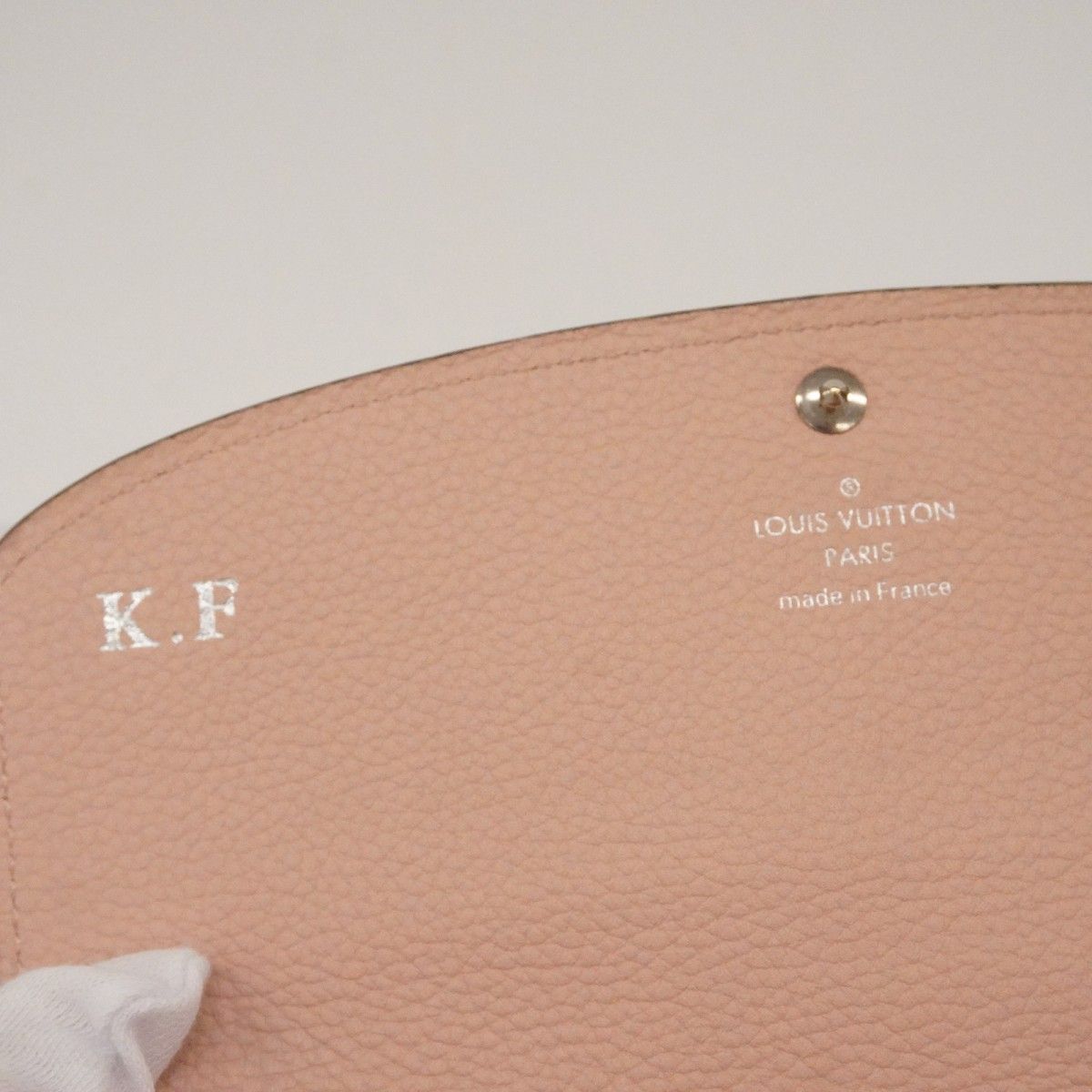 Louis Vuitton Wallet Mahina Portefeuille Iris Magnolia — view 4