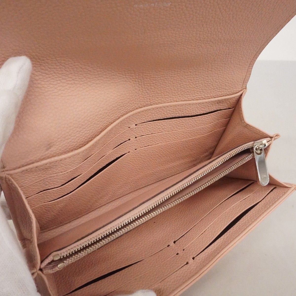 Louis Vuitton Wallet Mahina Portefeuille Iris Magnolia — view 3