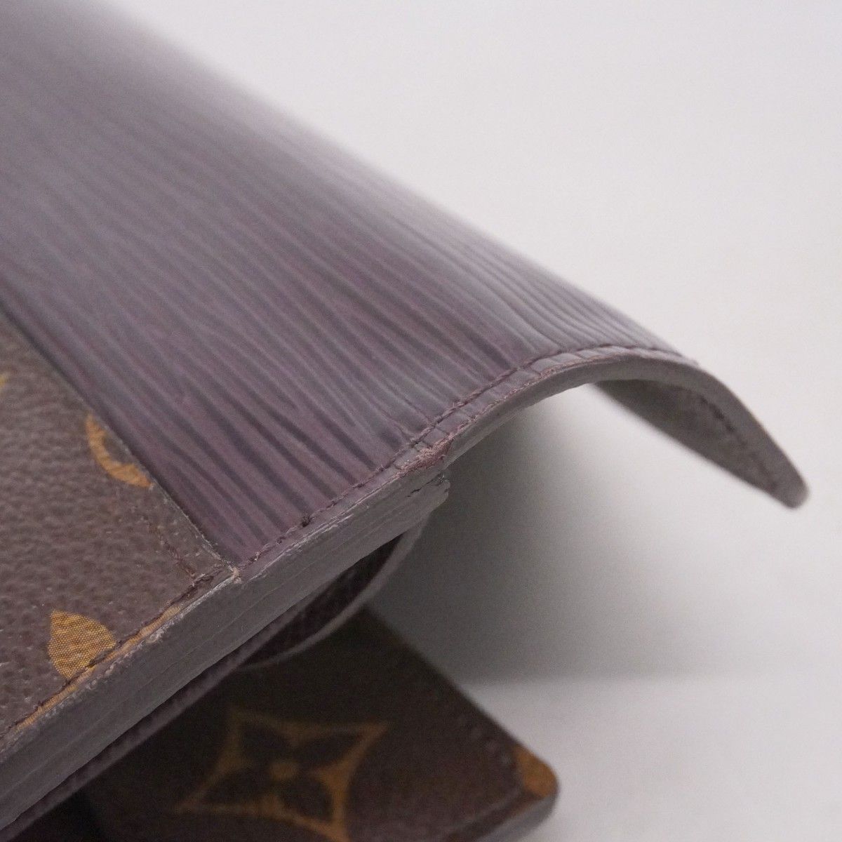 Louis Vuitton Trifold Wallet Monogram Epi Portefeuille Marie le Long Ketchu — view 6