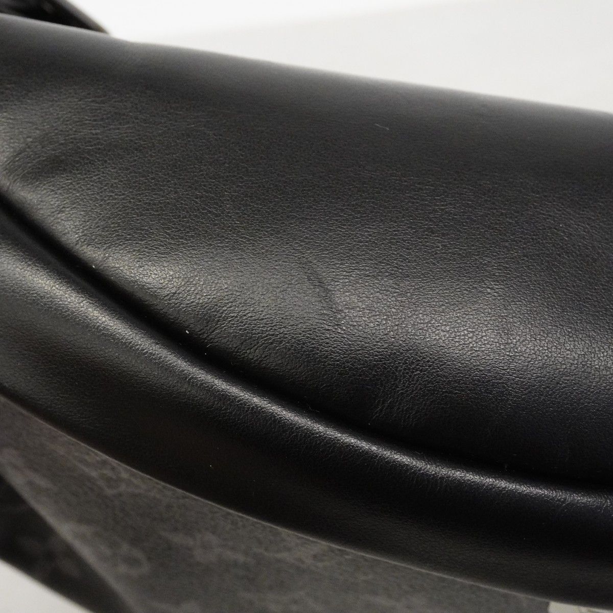 Louis Vuitton Belt Bag Monogram Eclipse Discovery Black — view 7