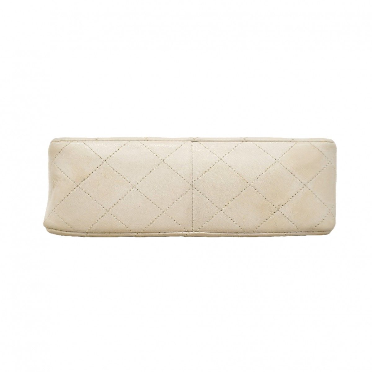 Chanel Shoulder Bag Quilted Lambskin White Gold — view 3