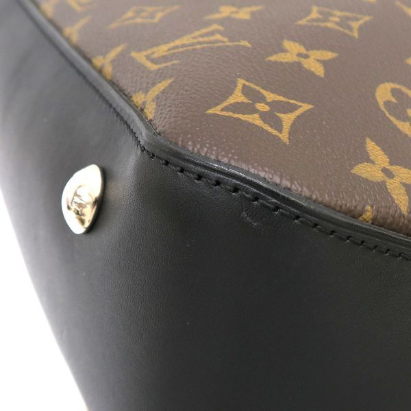 Louis Vuitton Monogram Davis Crossbody — view 3