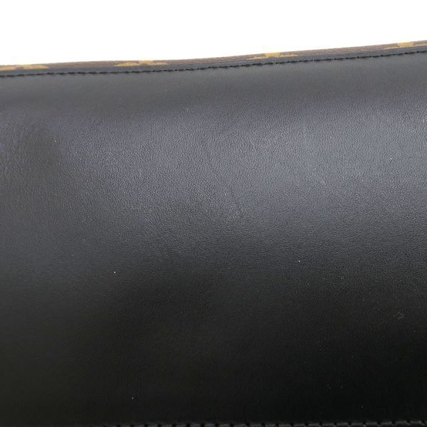 Louis Vuitton Monogram Davis Crossbody — view 4