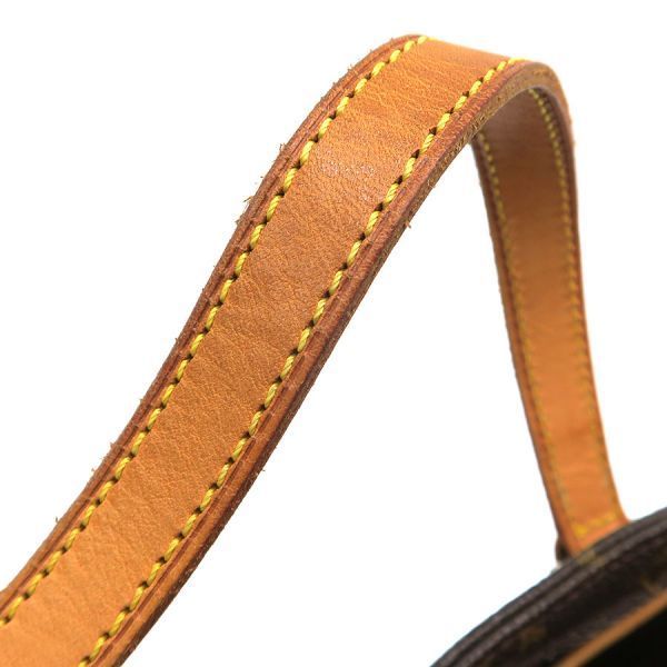 Louis Vuitton Monogram Vavin PM Clutch — view 5