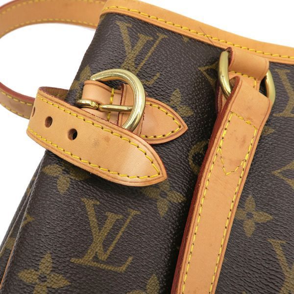 Louis Vuitton Monogram Batignolles Vertical Tote — view 8
