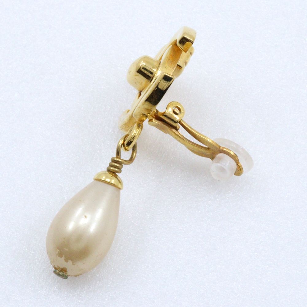Chanel CC Logo Turnlock Motif Vintage Gold Plated Faux Pearl Earrings — view 5