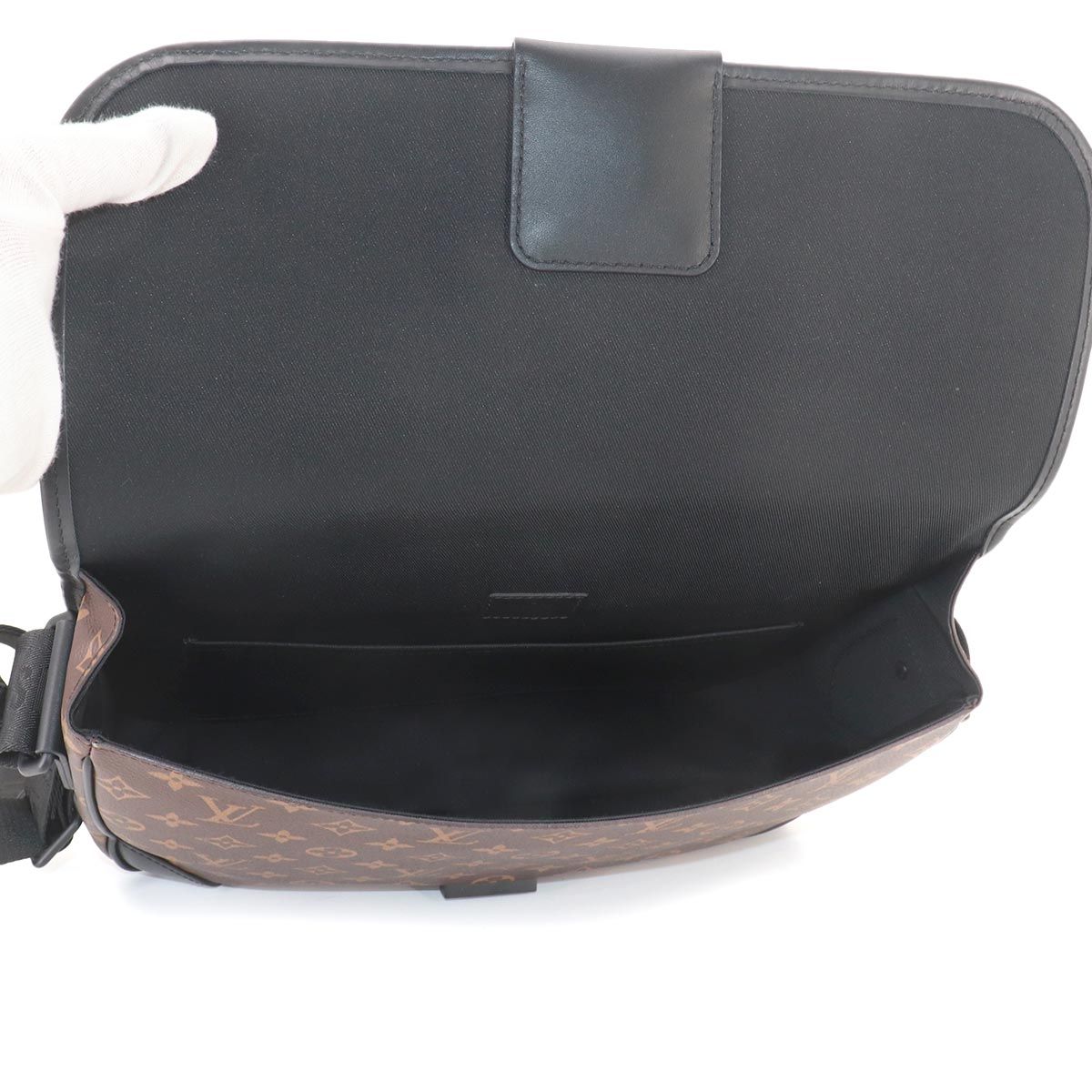 Louis Vuitton Monogram Macassar Messenger Shoulder Bag Brown — view 6