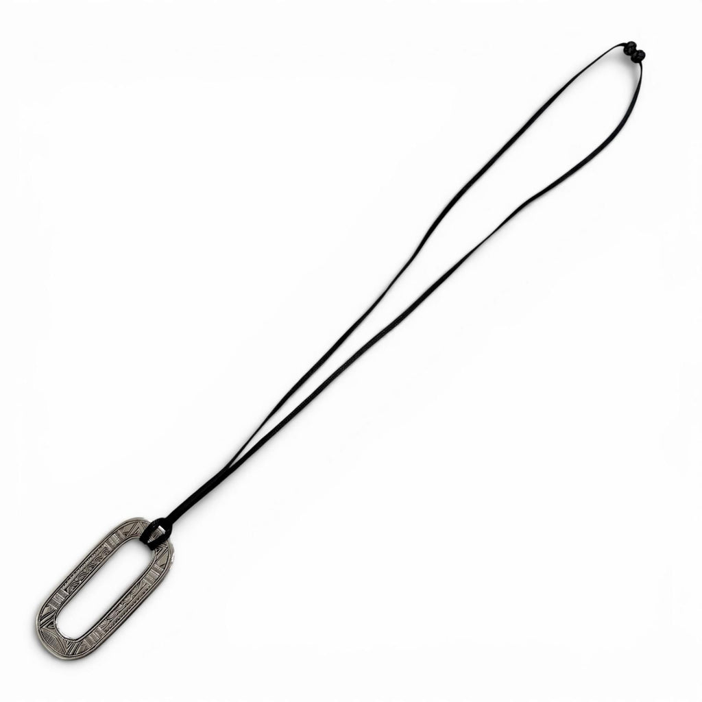 Hermes Touareg Pendant Leather Oval Necklace Silver — view 3