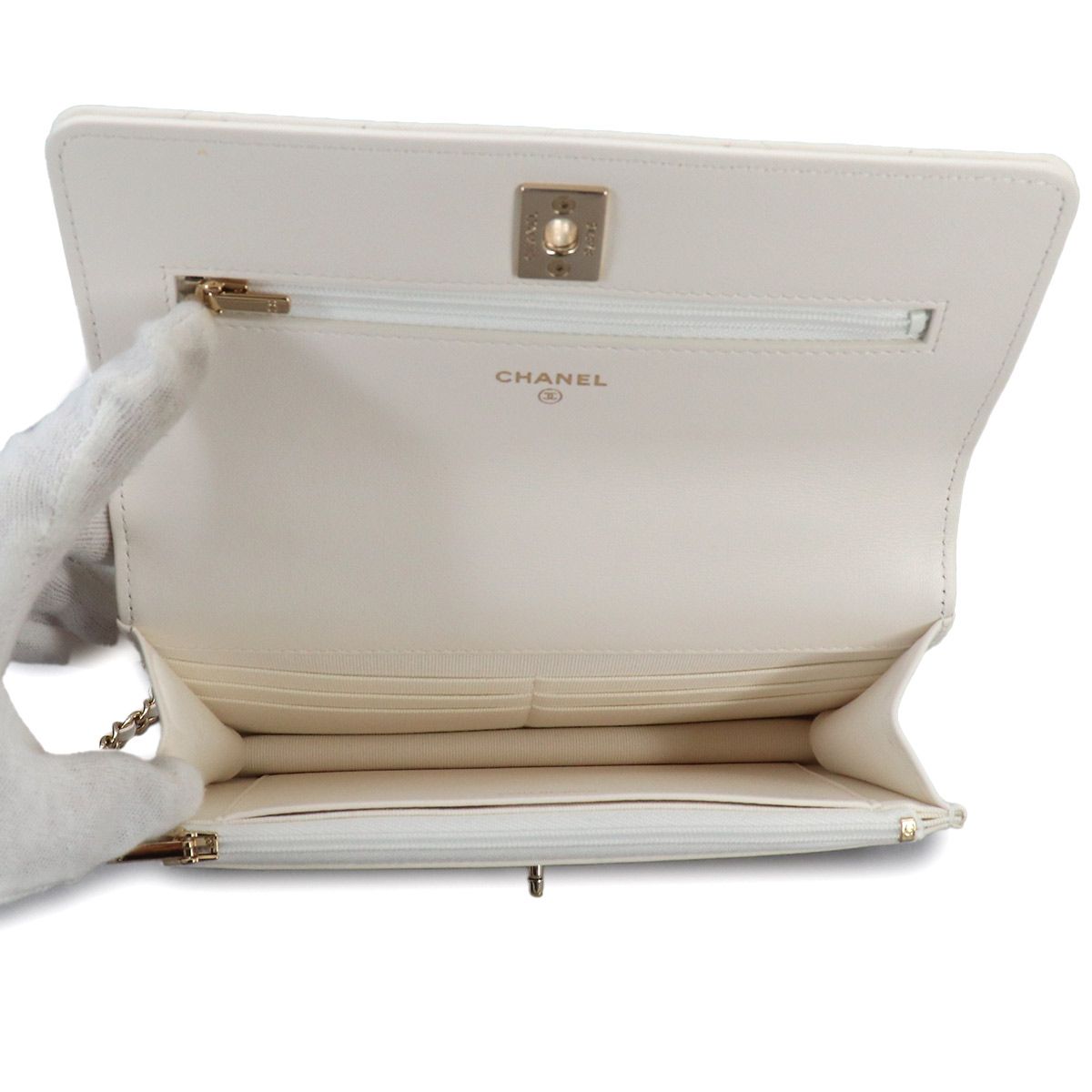 Chanel Quilted 2-Way Hand Chain Wallet Lambskin White Gold Shoulder — view 7