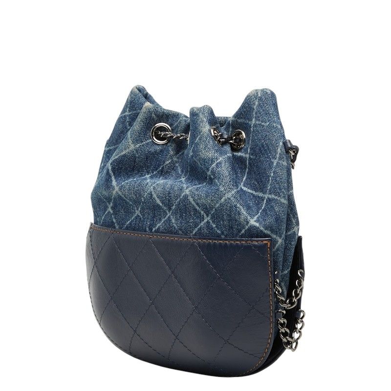 Chanel CC Logo Gabriel de Crossbody Chain Shoulder Bag Bucket Drawstring Blue — view 2